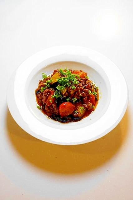 パスタやバケットに合う！ナスのボロネーゼ風炒め