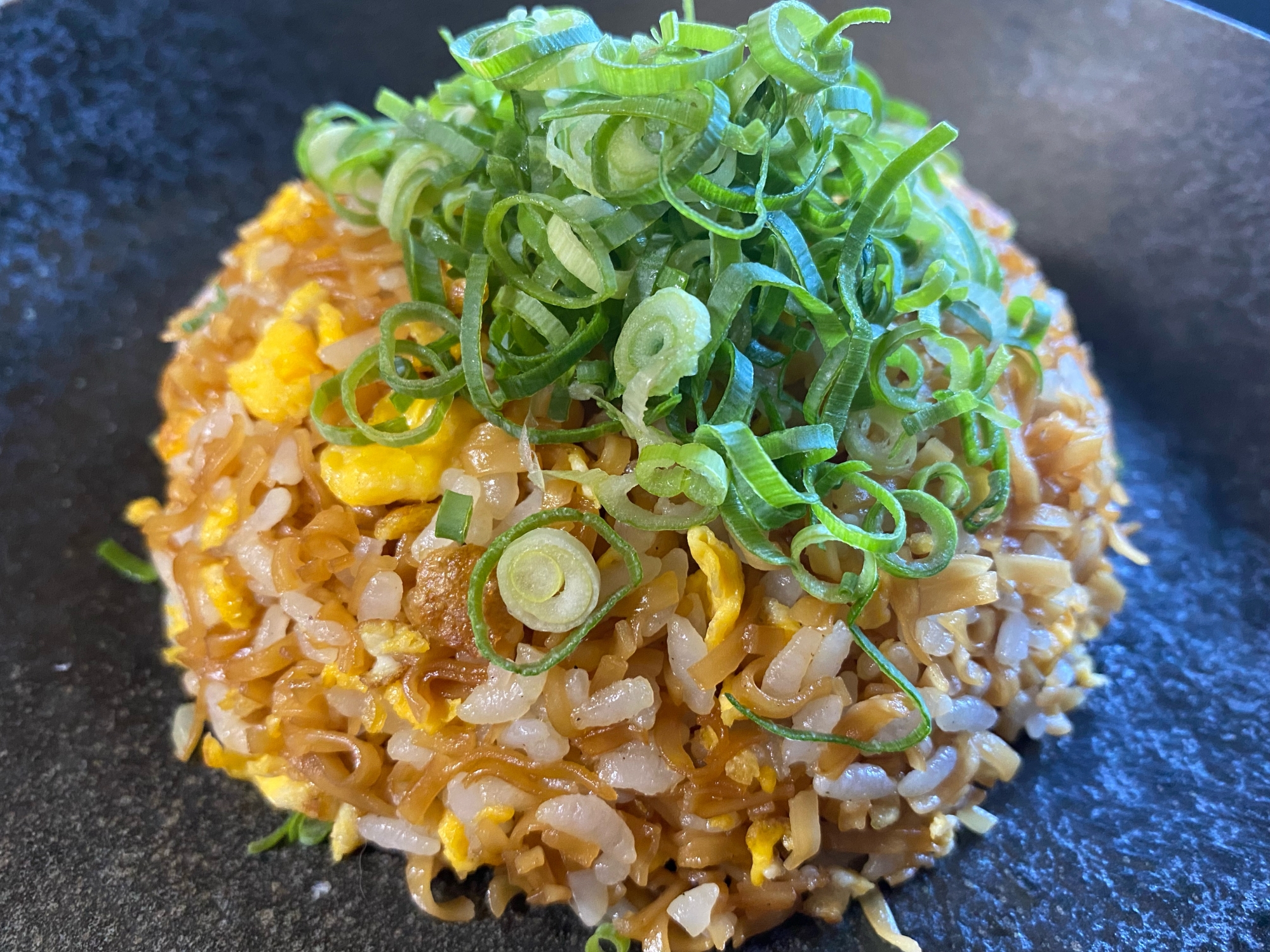 チキンラーメンで、そば飯みたいな激ウマ炒飯!