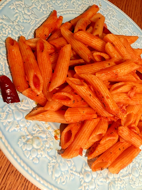 本格 ベーコンのペンネアラビアータ レシピ 作り方 By Yasubuongiorno 楽天レシピ