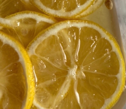 乾燥の時期に！自家製蜂蜜レモン