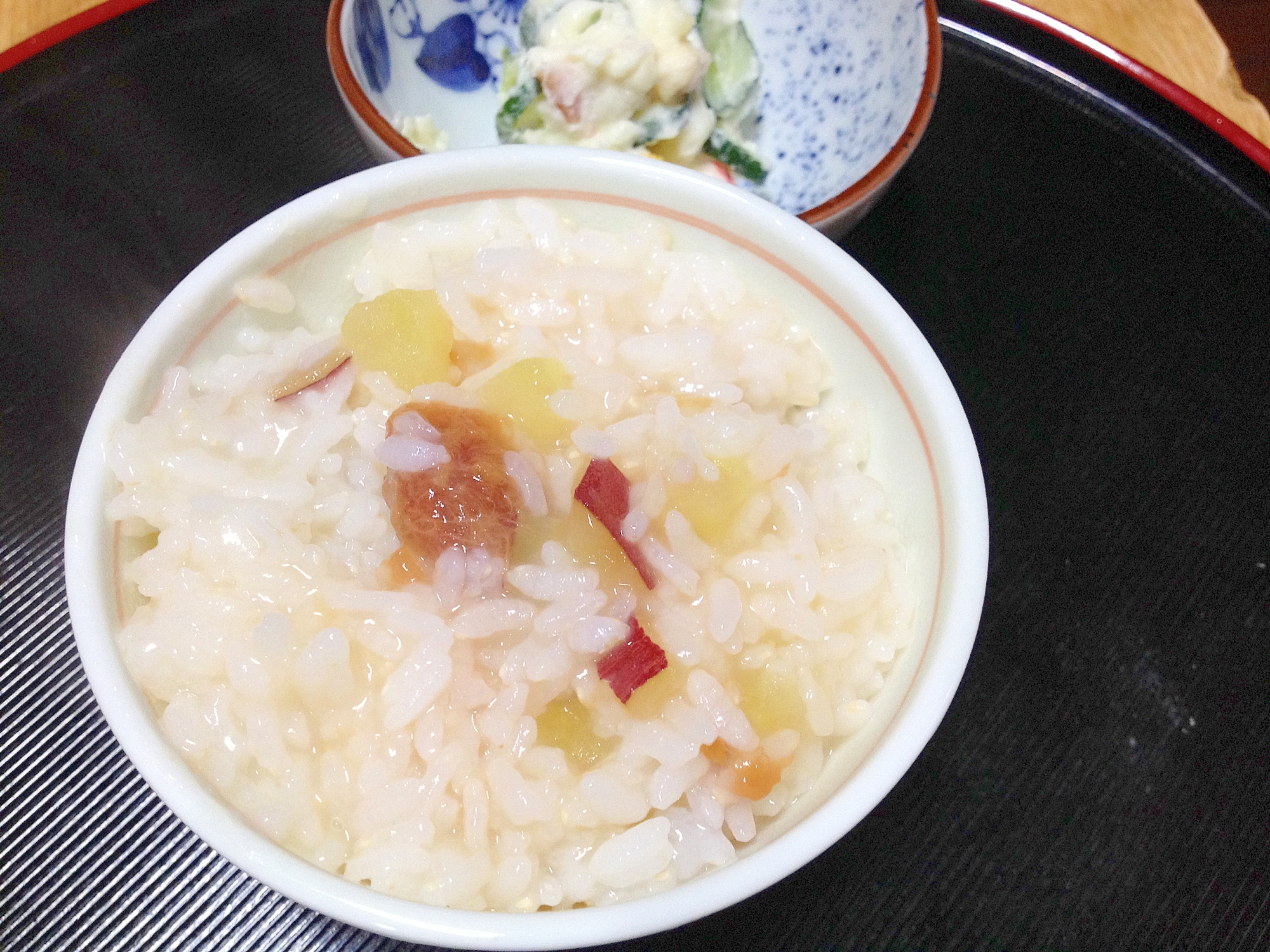 食欲がないときのさつま芋と梅干しのお粥 レシピ 作り方 By らくらく2709 楽天レシピ