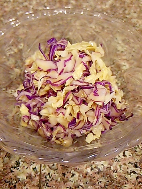 白菜と紫キャベツのヨーグルト和え