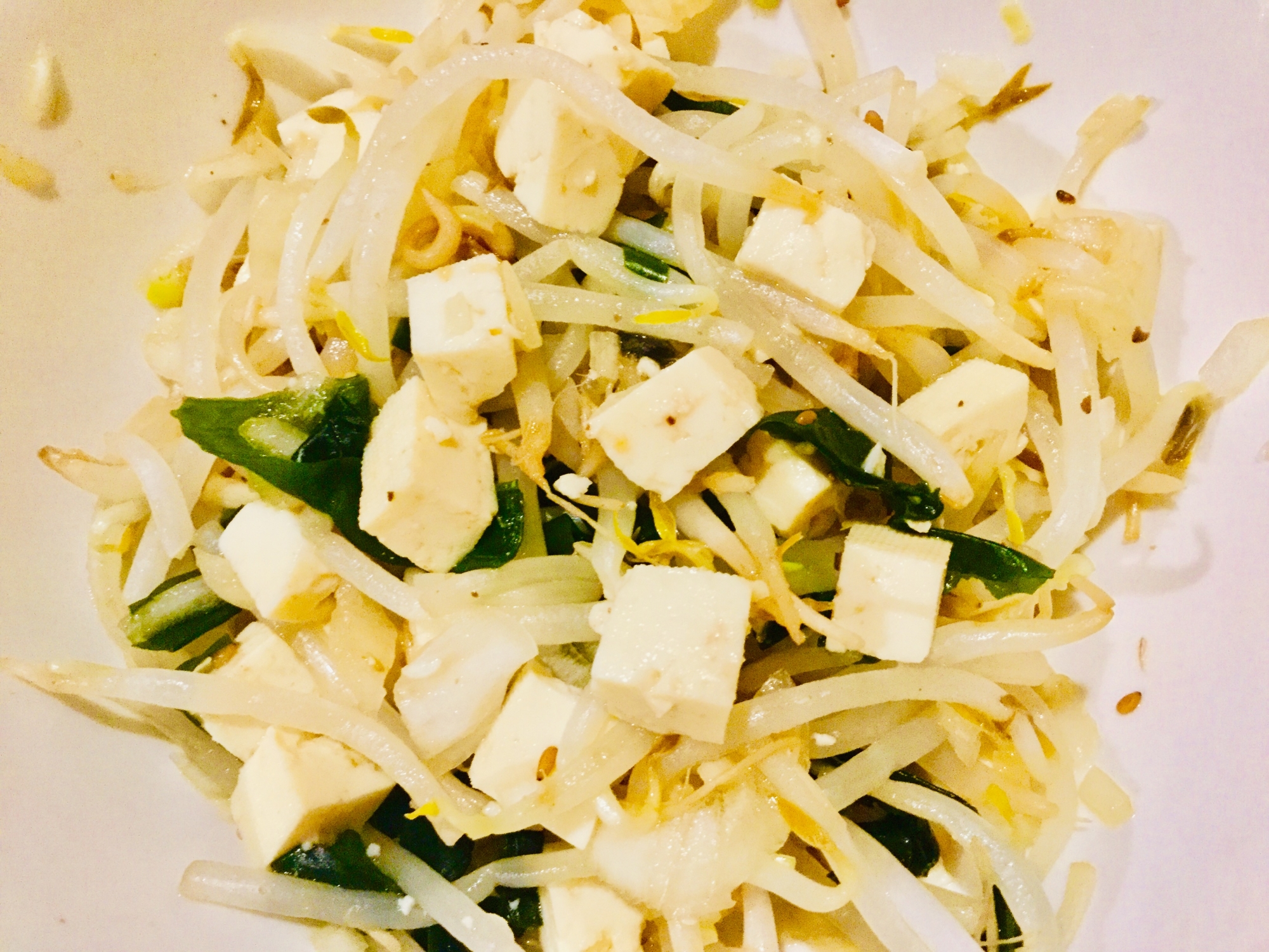 もやしと豆腐の和え物