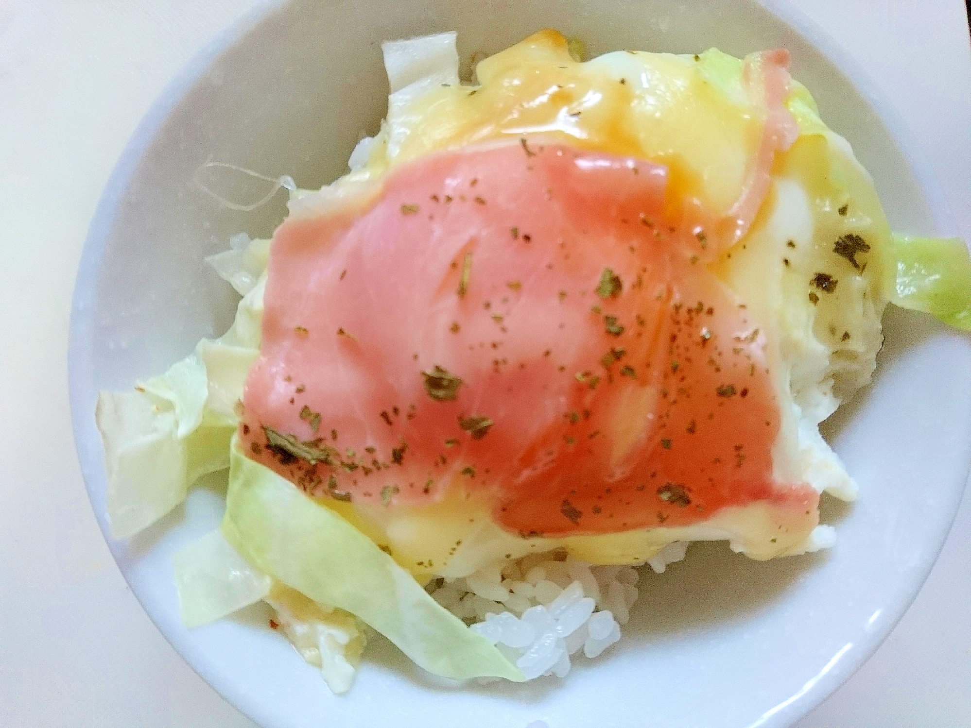 目玉焼きのっけ丼