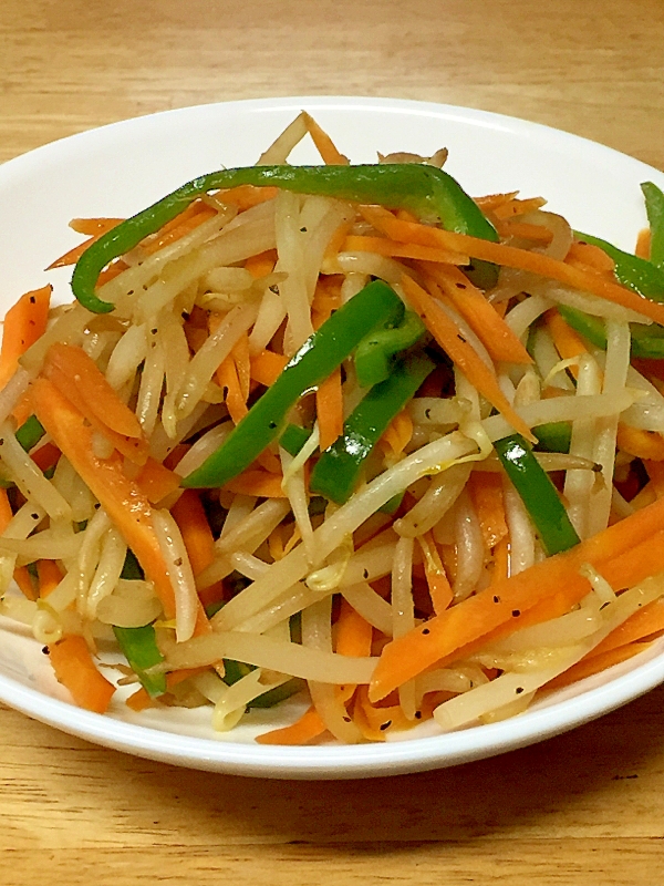 人参ともやし、ピーマンの簡単野菜炒め♪