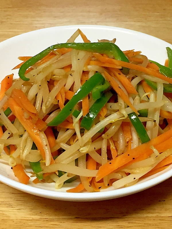 人参ともやし、ピーマンの簡単野菜炒め♪