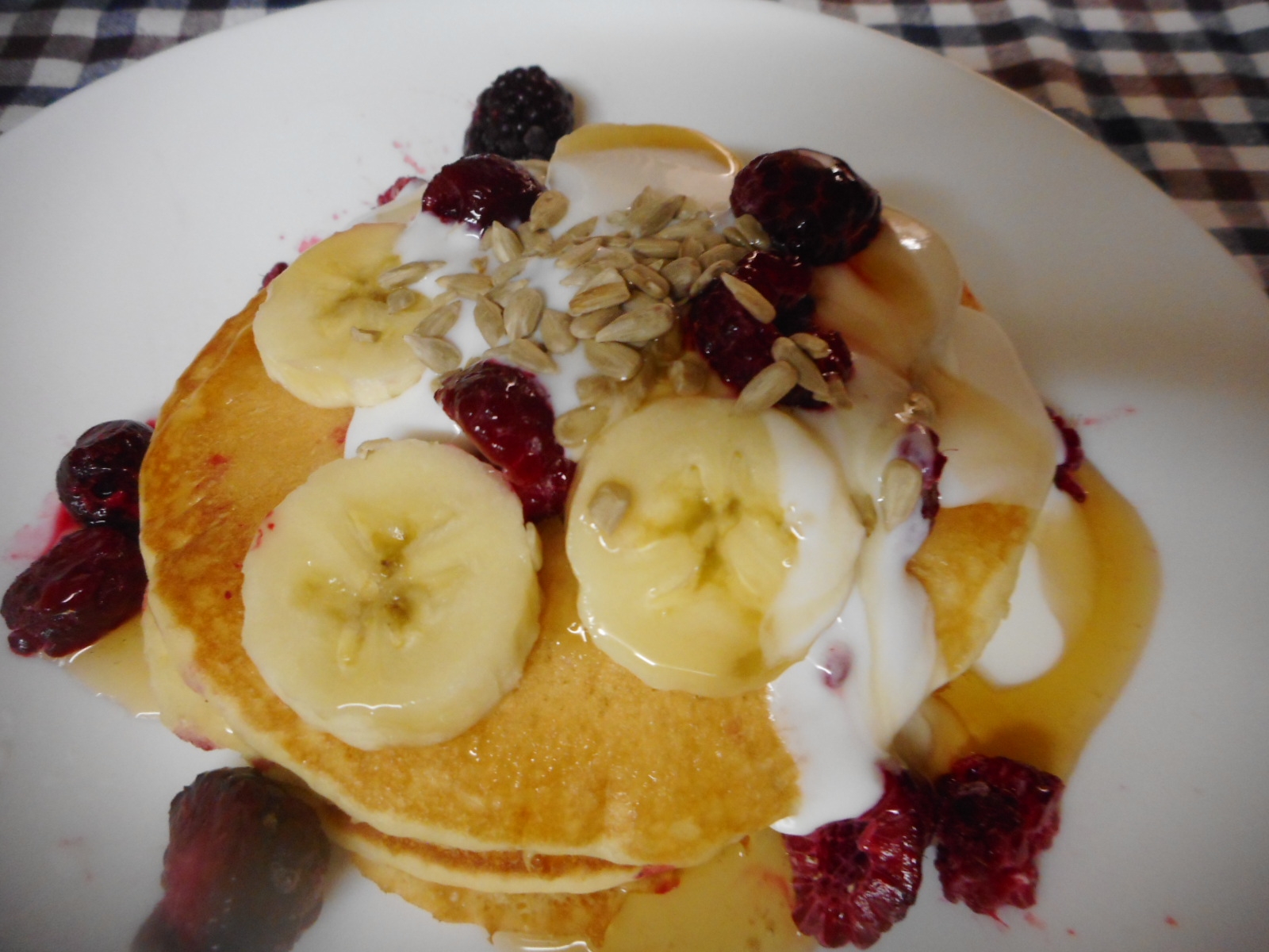 ヒマワリの種とフルーツのヨーグルトパンケーキ レシピ 作り方 By Mococo05 楽天レシピ