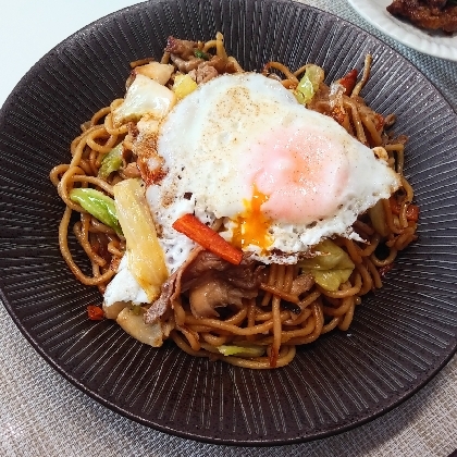 シンプル！濃いめのソース焼きそば⭐