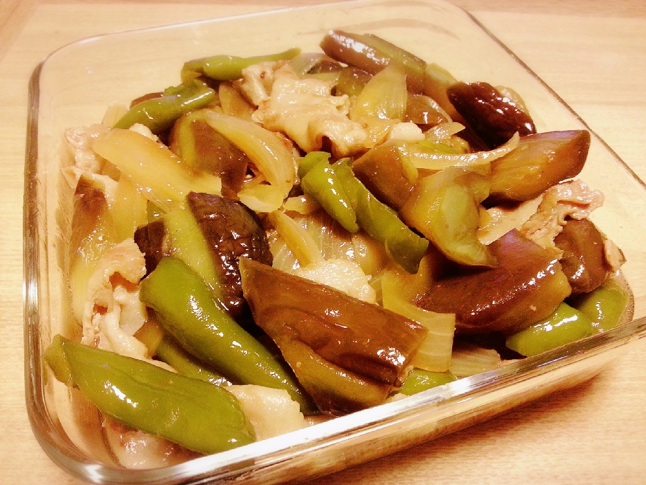 フライパンで！ナスたっぷり♪豚肉と玉ねぎの炒め煮☆