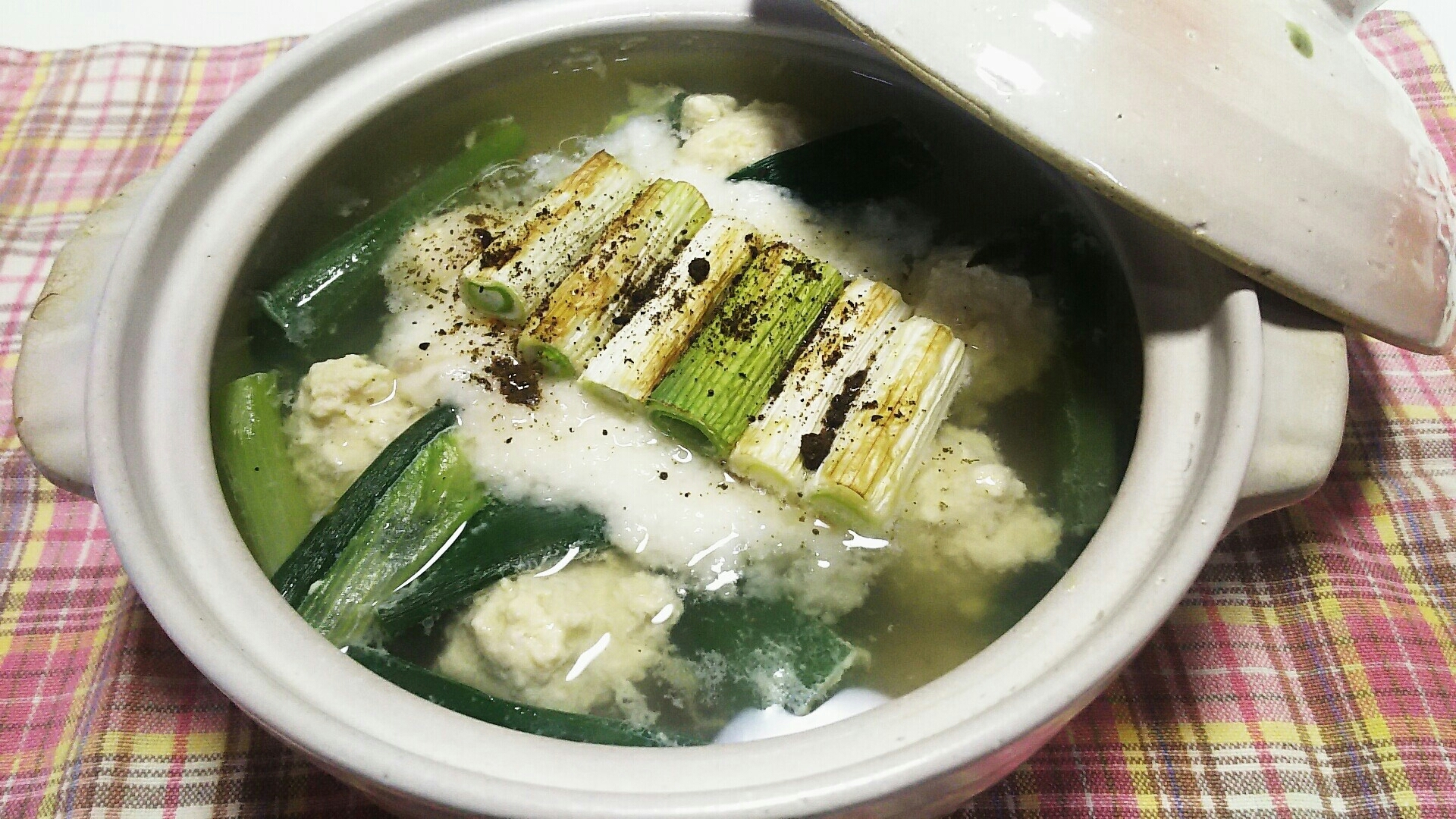 岩津ネギと鶏肉団子のとろろ鍋