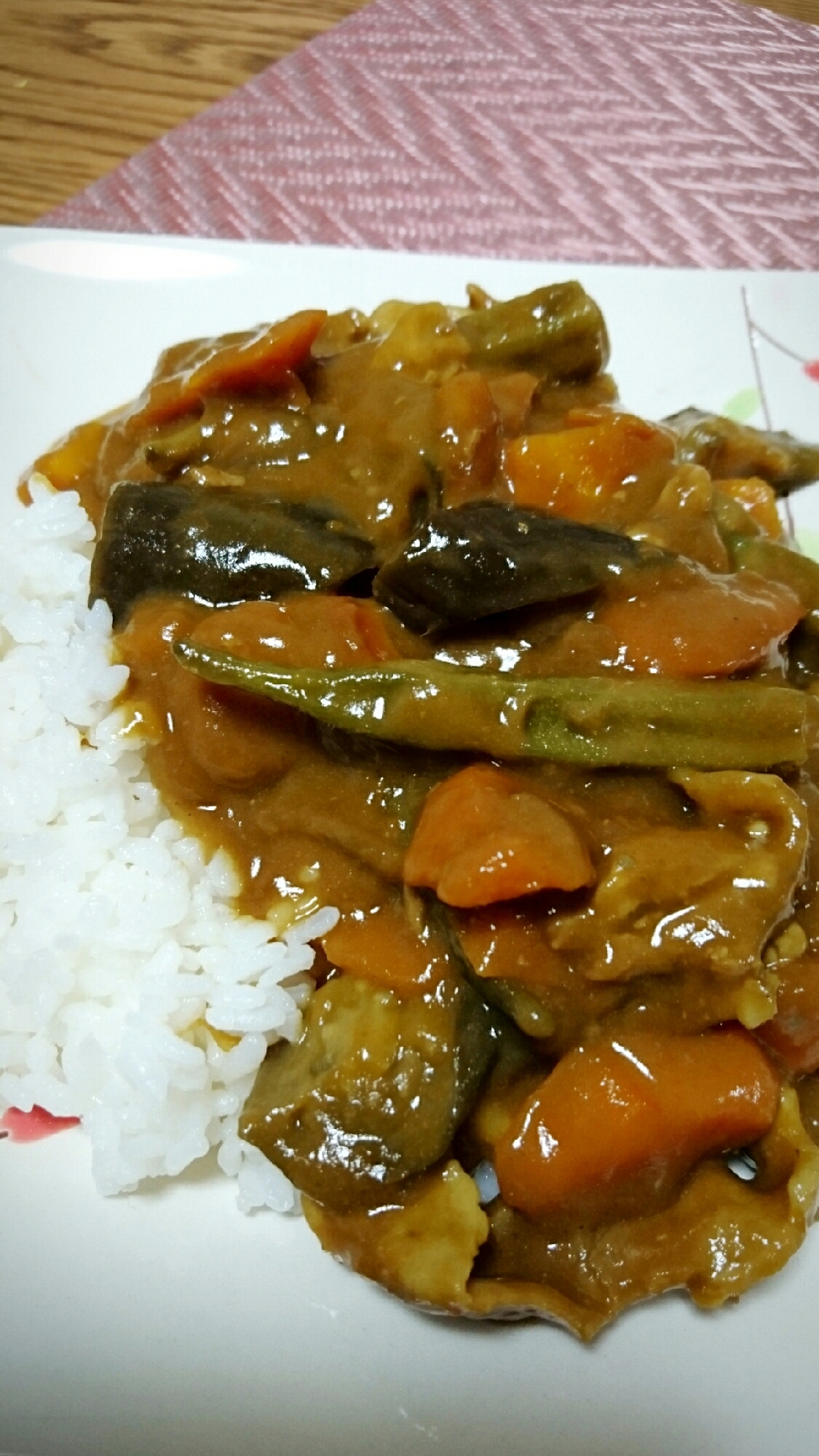 オクラと茄子が美味しい 夏野菜カレー レシピ 作り方 By Moe 01 楽天レシピ