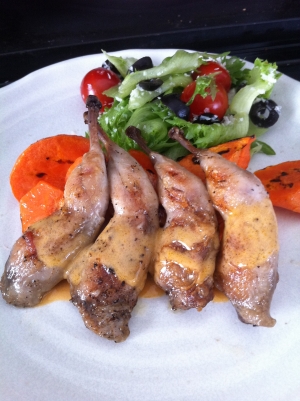 カイユ(ウズラ)のコンフィ