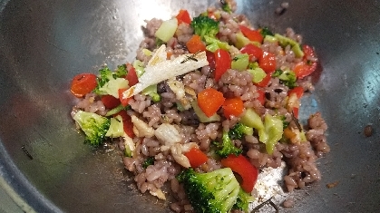 野菜も入れました♪塩焼きの時に脂が勿体無いなと思ってたのでこれなら活用できますね(^^)v