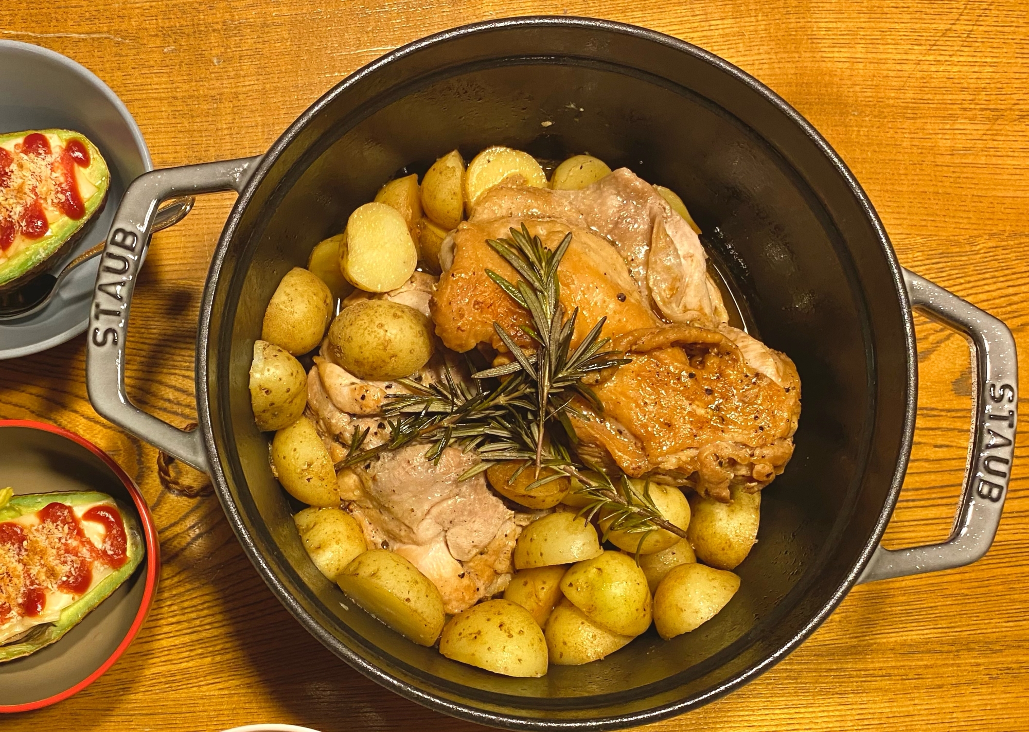 ストウブほったらかし調理 ハーブチキンと新じゃが レシピ 作り方 By Makiiiママ 楽天レシピ ストウブほったらかし調理 ハーブチキンと新じゃが レシピ 作り方 By Makiiiママ 楽天レシピ