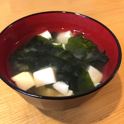 なすと豆腐のお味噌汁