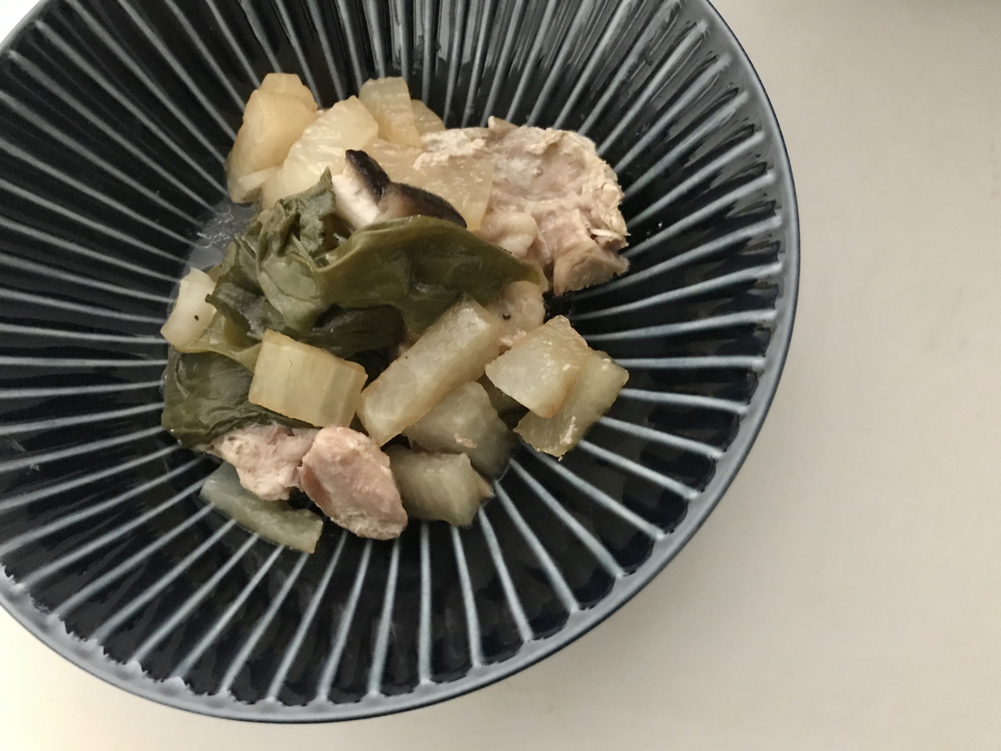 え、美味しい。バーミキュラで、鶏肉の醤油煮。