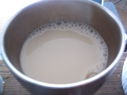 大好きなほうじ茶で作るミルクティーとっても美味しかったです(*´▽｀*)香ばしさがいいですね(*'ω'*)