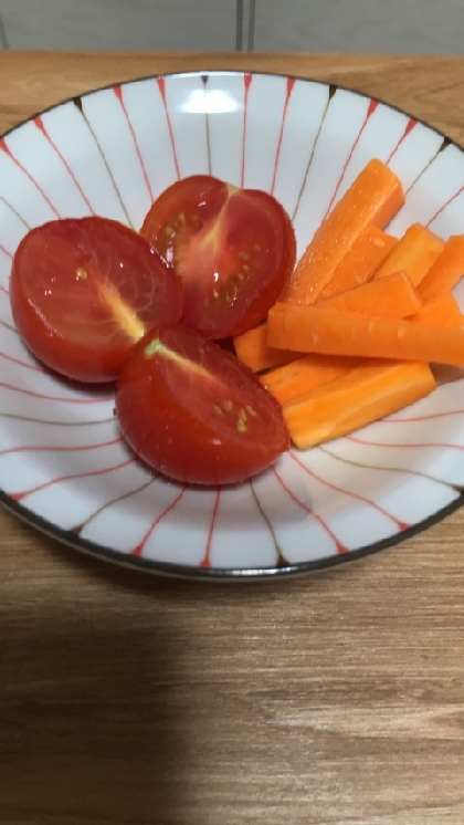 人参とトマトの簡単サラダ