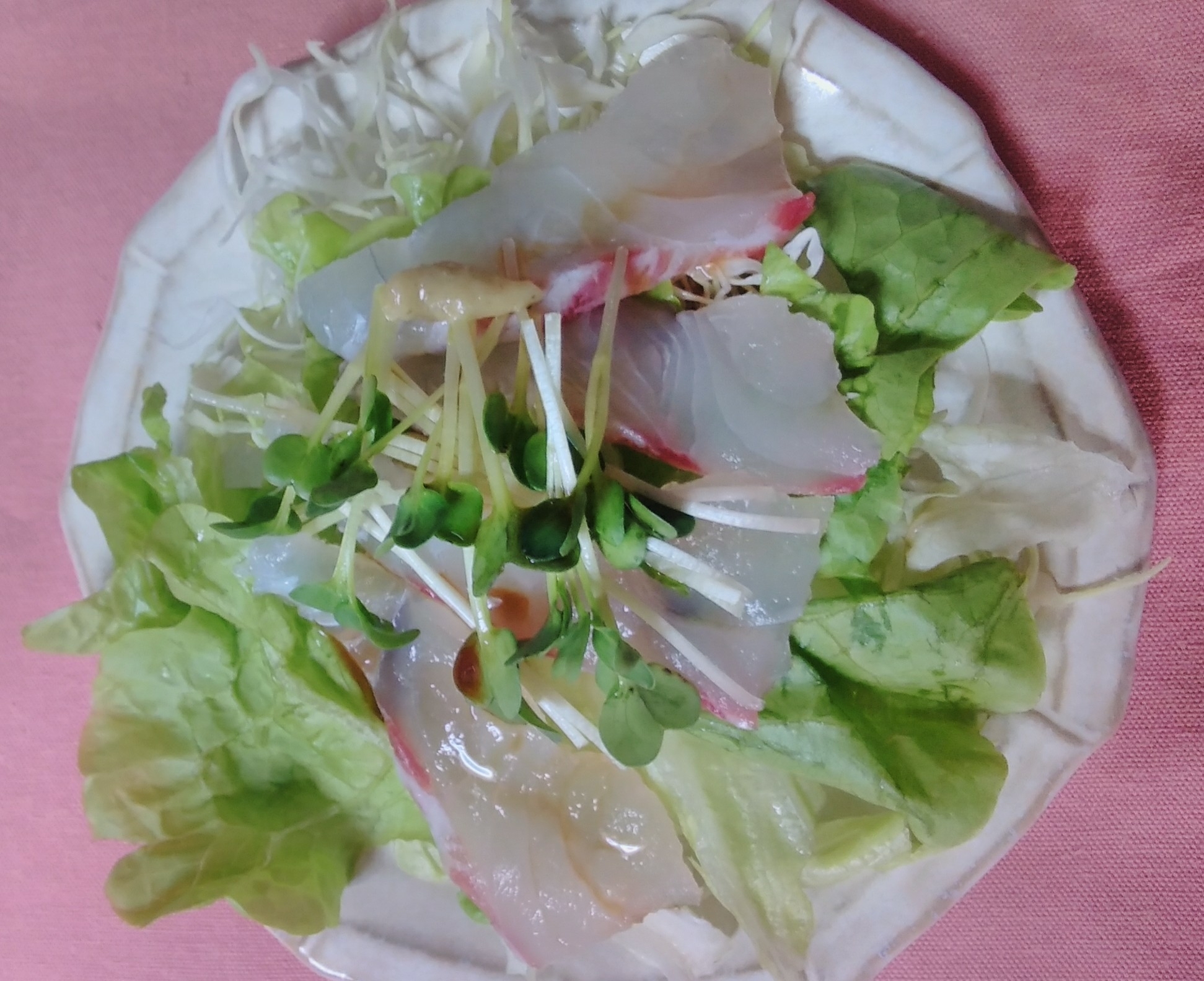 平鯛の刺身サラダ