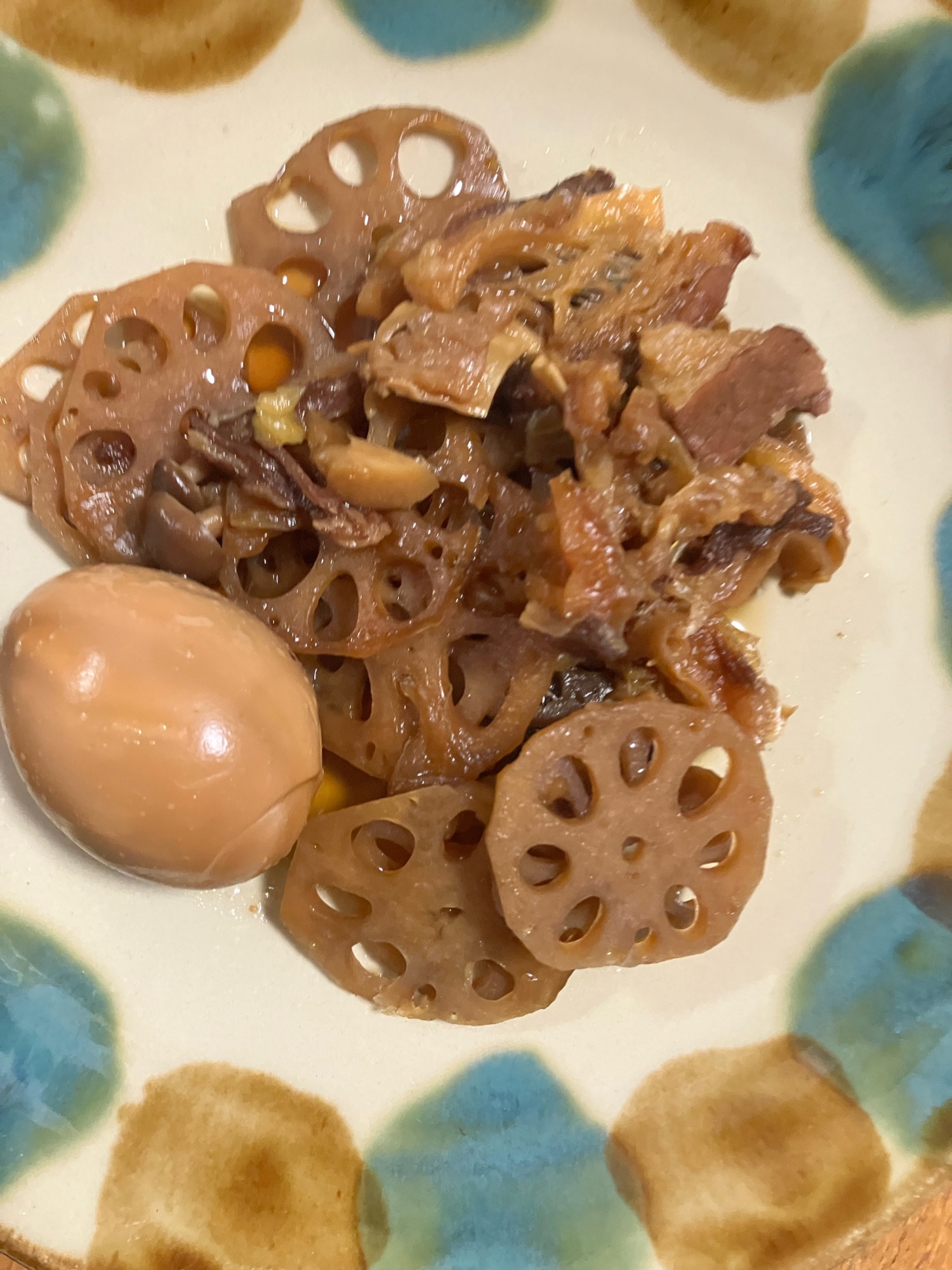 牛すじとれんこんのすき焼きのタレ煮