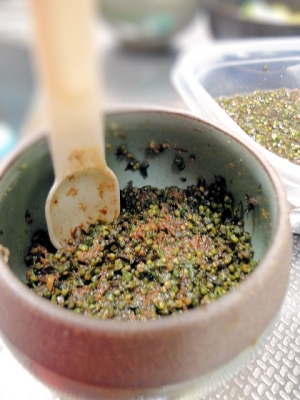 レンジで簡単☆紫蘇の実と鰹節のレンチン佃煮