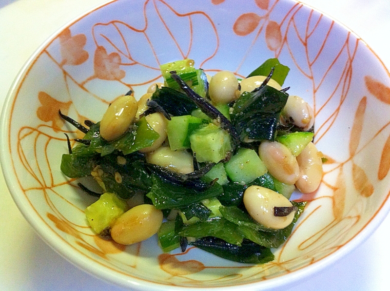 海藻と胡瓜、大豆のサラダ