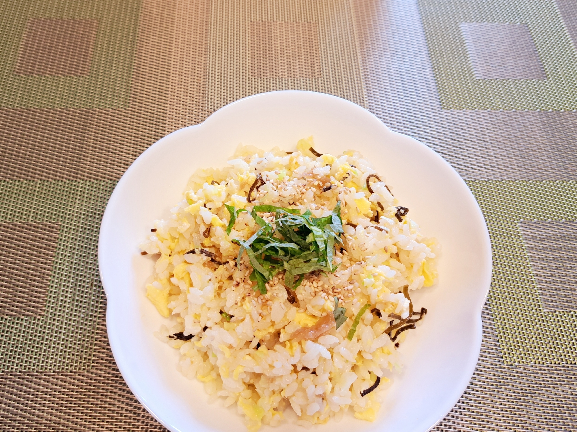 ポン酢で さっぱり！梅チャーハン