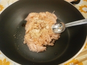 子ども用の鶏そぼろ ちょっと甘め ちょっと薄味 レシピ 作り方 By はちわれ413 楽天レシピ