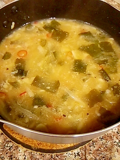 野菜とおからのコンソメ味噌スープ