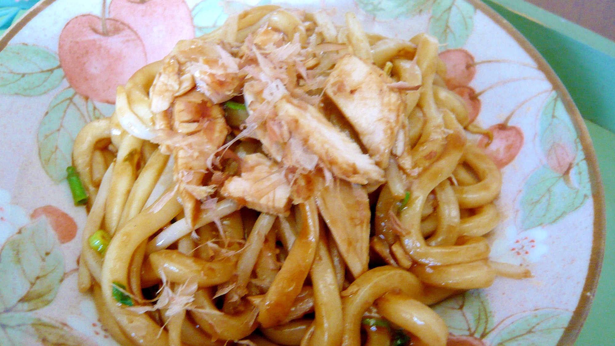 スモークチキン もやしの焼うどん レシピ 作り方 By ひろりん１１０６ 楽天レシピ