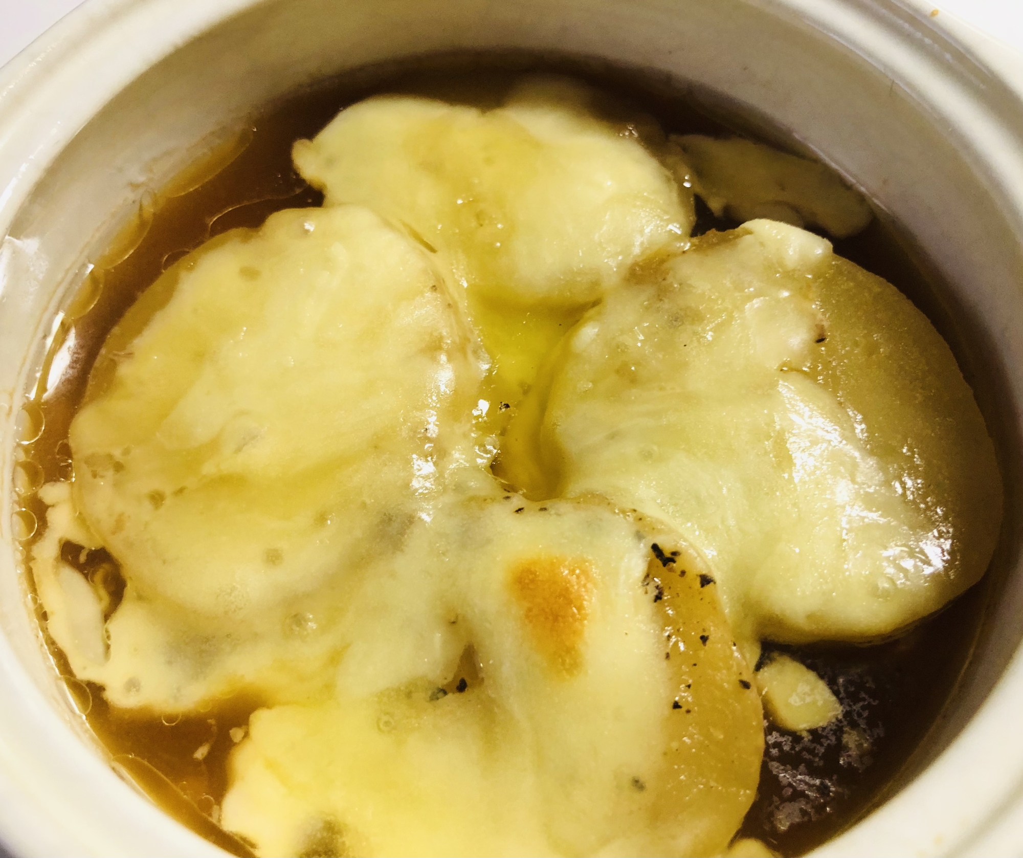 国産チーズで♪じゃがいもの煮物のチーズ焼き