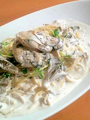 牡蠣と舞茸の豆乳クリームパスタ