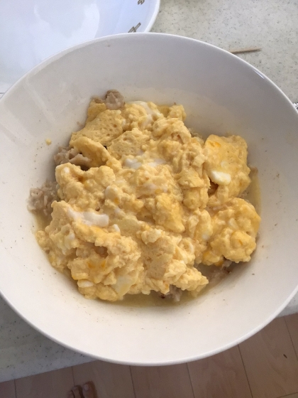 お米の代わりにオートミールで食べました‼︎冷蔵庫に何もなかったので、卵だけで地味ですが味はとっても美味しく満足でした！