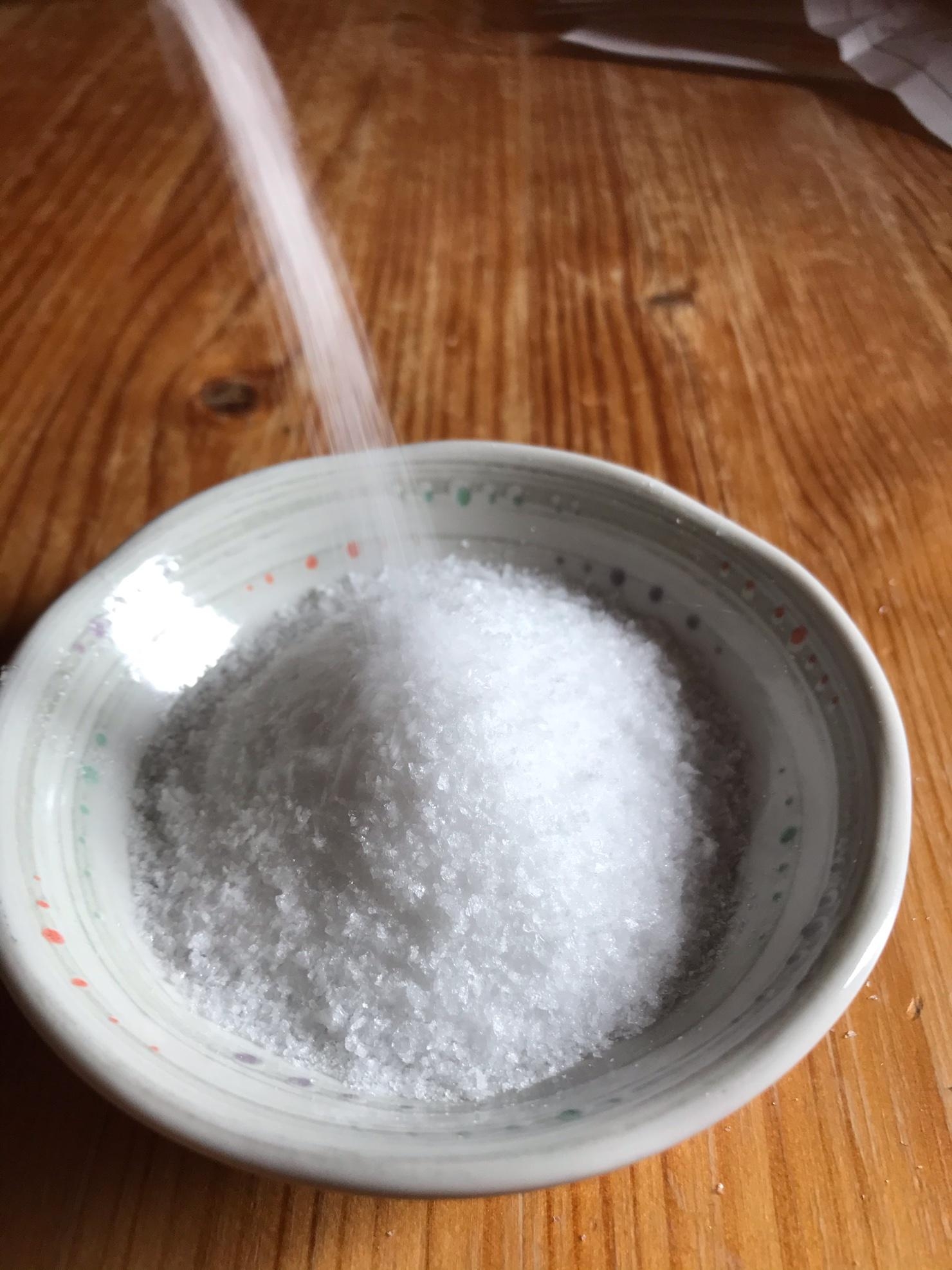 塩をサラサラにする方法 レシピ 作り方 By Soukuukann 楽天レシピ 塩をサラサラにする方法 レシピ 作り方 By Soukuukann 楽天レシピ