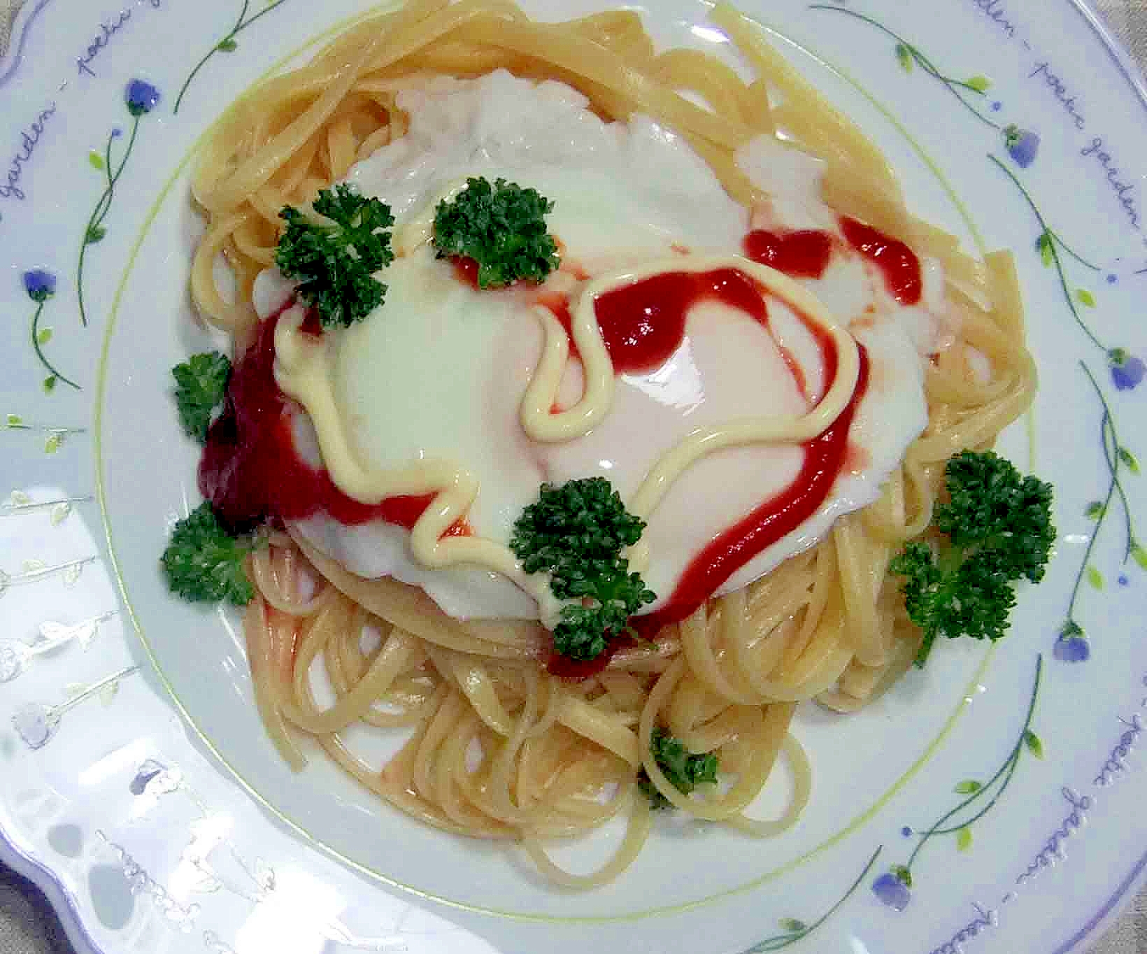 バレンタインに　ハートな卵のパスタ