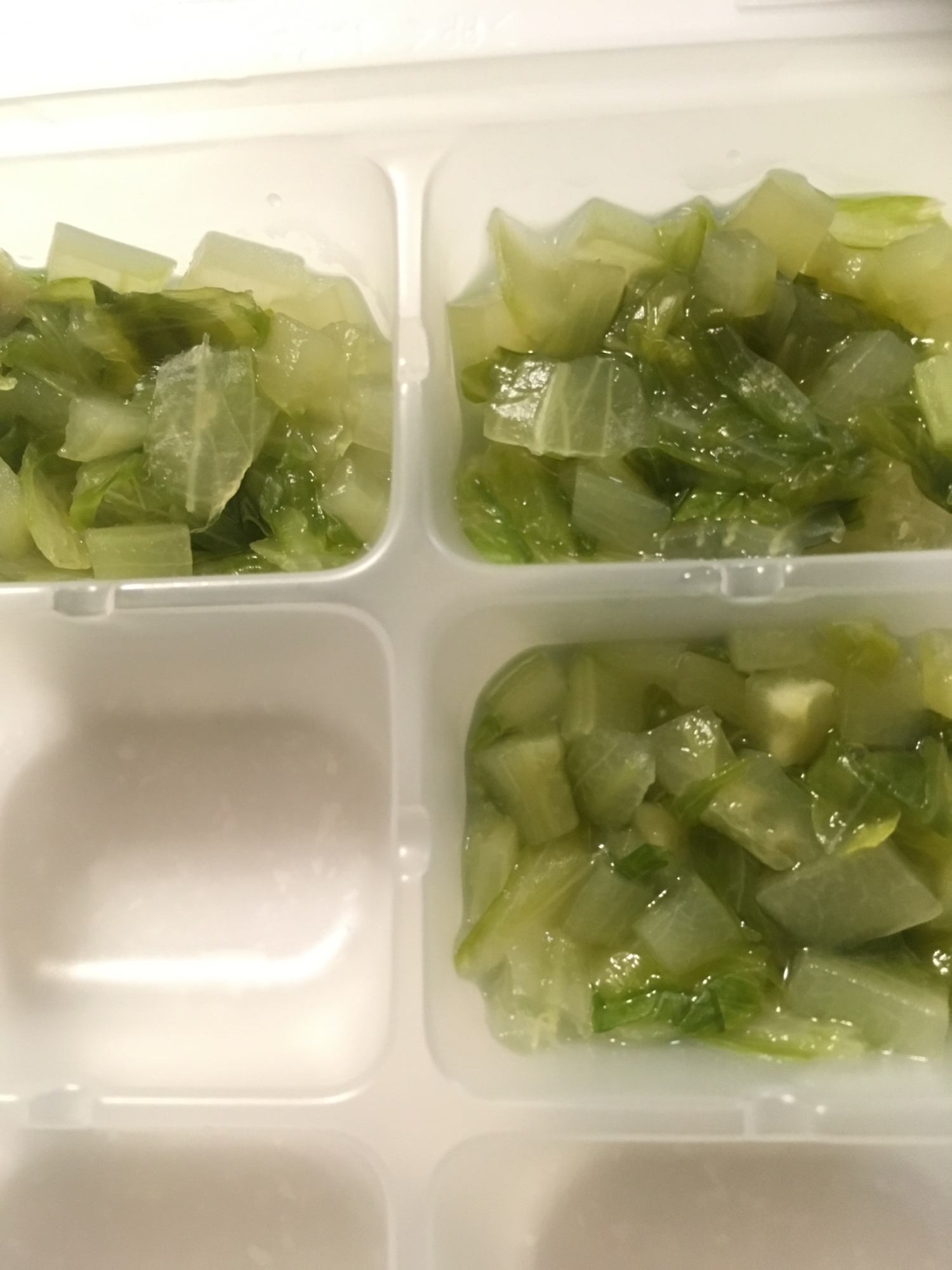 離乳食後期 きゅうりとレタスの温サラダ レシピ 作り方 By ズボラでもおいしいごはんが食べたい 楽天レシピ 離乳食後期 きゅうりとレタスの温サラダ レシピ 作り方 By ズボラでもおいしいごはんが食べたい 楽天レシピ