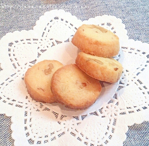 スキムミルク消費!さくさく*みるくるみクッキー