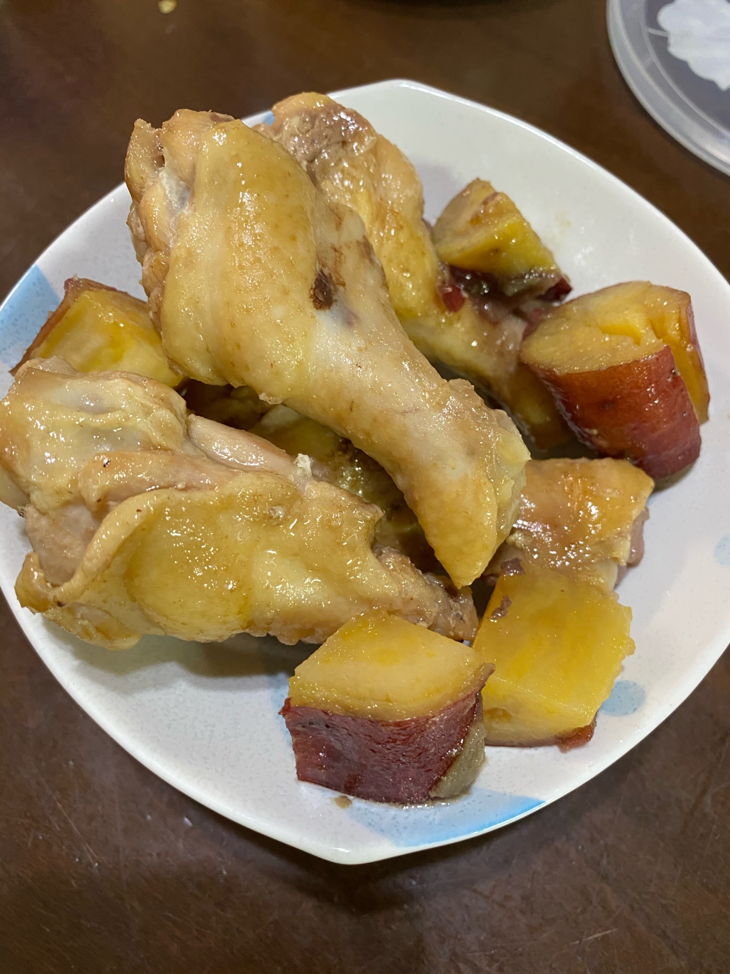 鶏手羽元とさつまいものやわらか煮 レシピ 作り方 By めーぷるわっふる 楽天レシピ