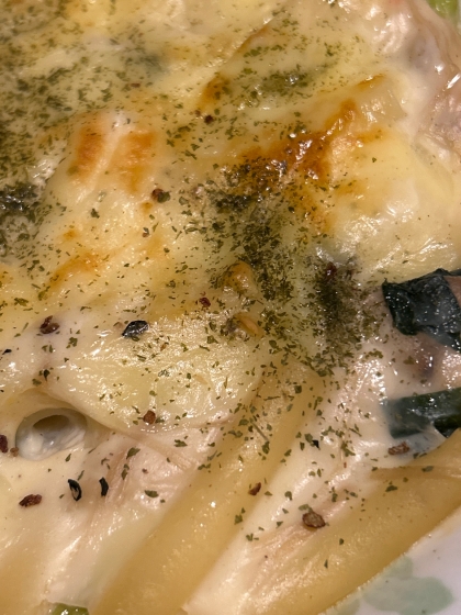 市販のホワイトソースを使った鶏肉のマカロニグラタン