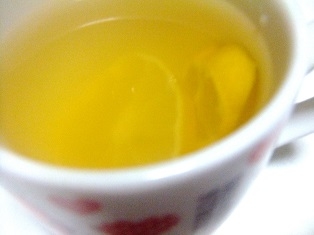 レモンが大好きです。
冬にありがたいおいしいドリンクです（*^^*）
ほっこり♡
ごちそうさま♡
