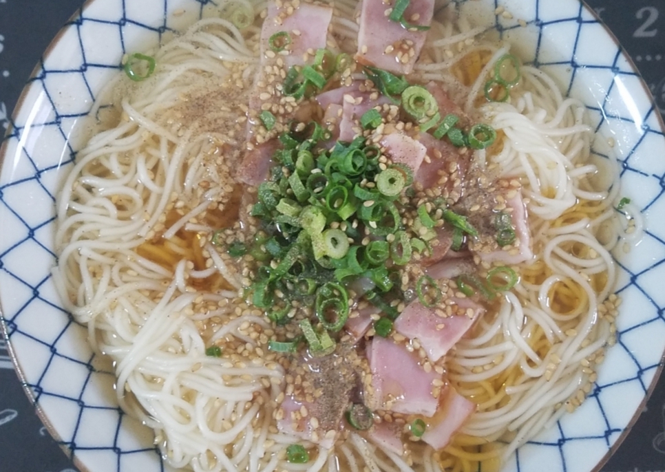 ベーコンであったか塩にゅうめん