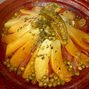 タジン鍋で簡単野菜蒸し