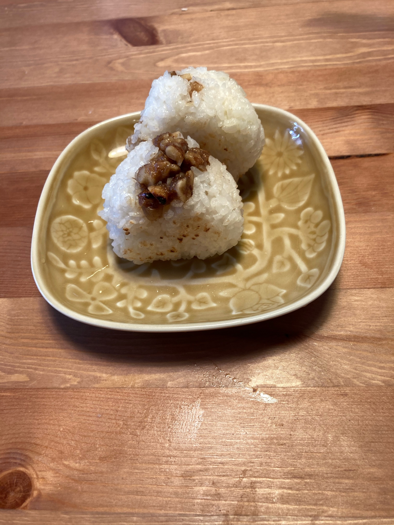 くるみみその焼きおにぎり