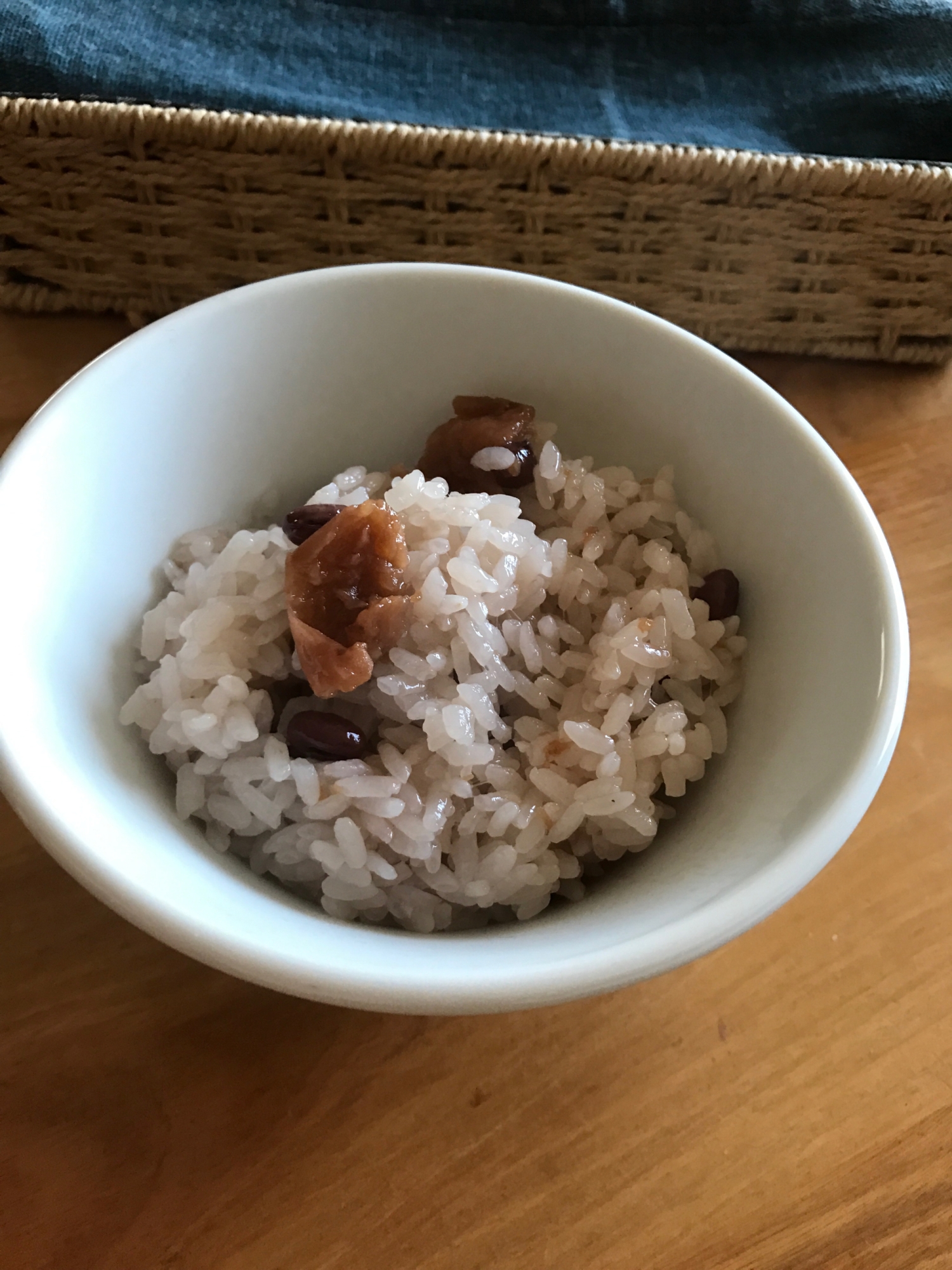 梅干し風味の赤飯