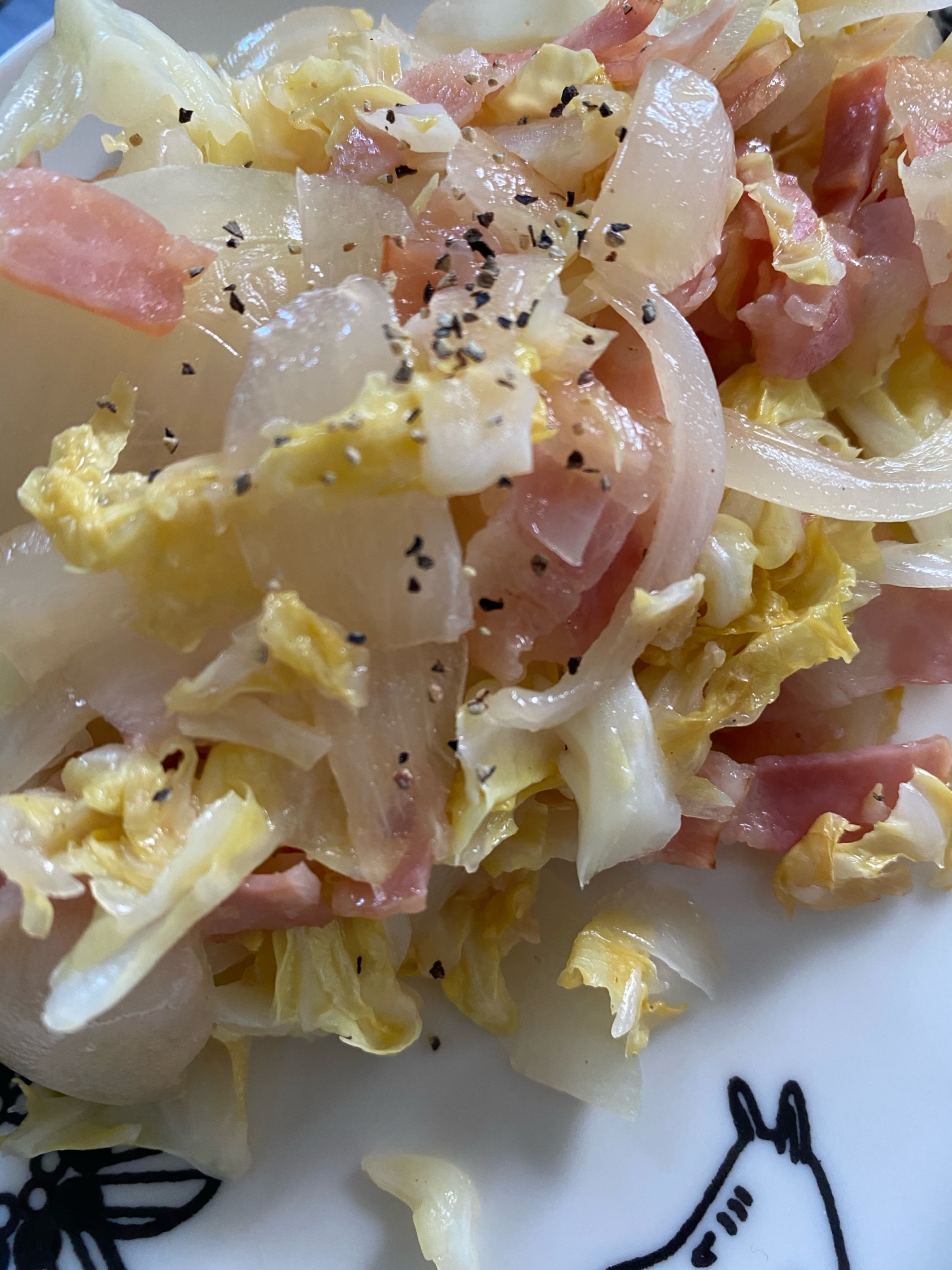 ザワークラウト風キャベツ蒸し焼き