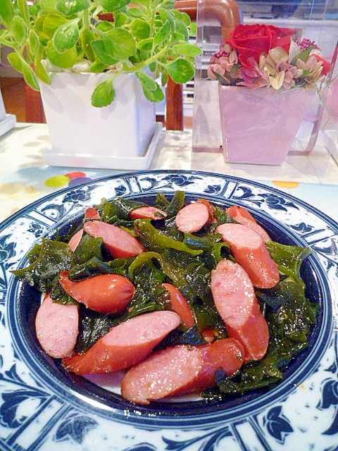 わかめとソーセージの炒めもの レシピ 作り方 By 帰って来たvan 楽天レシピ