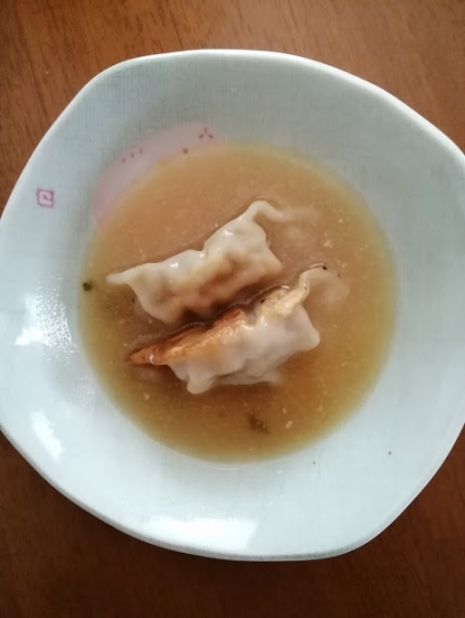 カップラーメンのスープで！餃子スープ