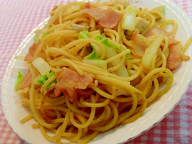 ベーコンと白菜とエリンギのカレー風味パスタ♬