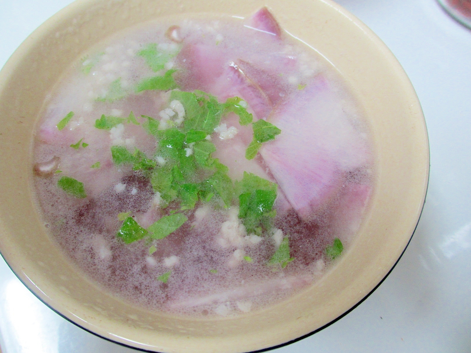 紫大根とひき肉のスープ