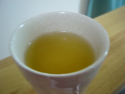 こんばんわぁ～☆((o(・ω・)人(・ω・)o)) こちら今朝の朝に♪
緑茶に生姜と蜂蜜って合うんですね！美味しさにめちゃ感謝です～☆
また飲みます～！